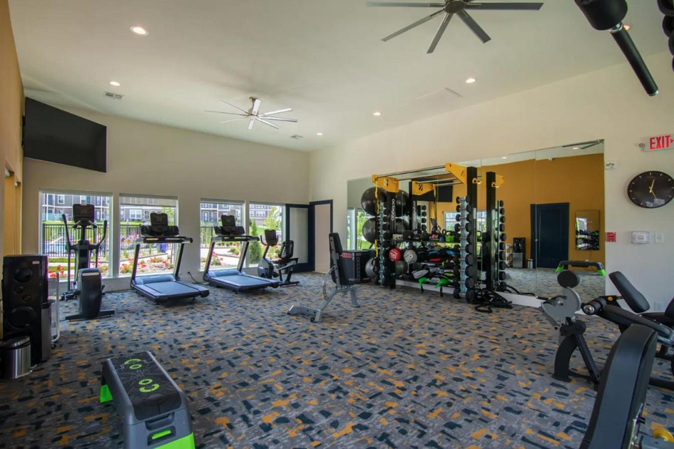 Landing At Center 301 - 2 Bedrooms In Belton Exterior foto